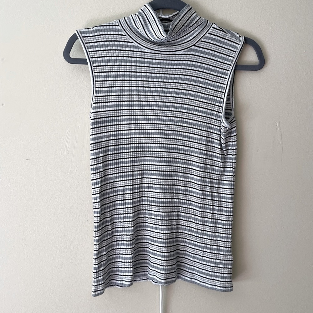 Christian Siriano Turtleneck Tank Size Large